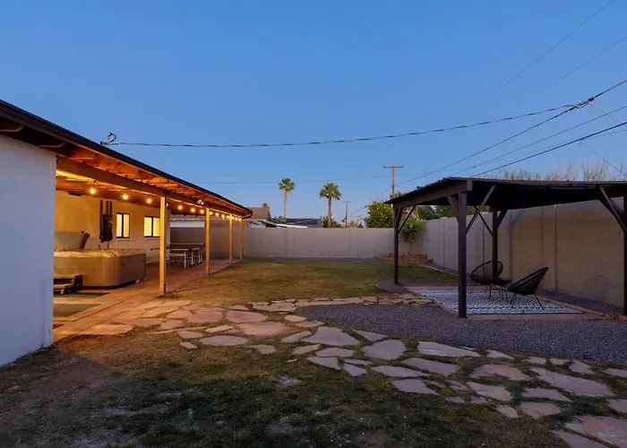 Holiday home Renovated Retreat Old Town Sleeps 6 *
